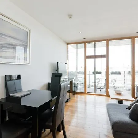 Lejlighed Ifsc Quiet Luxurious With Balcony View Spe981 Dublin