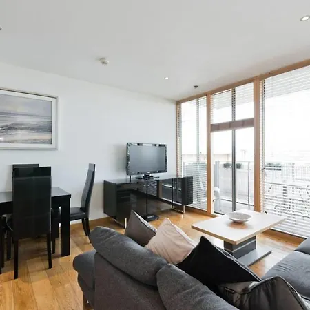 Ifsc Quiet Luxurious With Balcony View Spe981 *