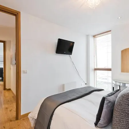 Ifsc Quiet Luxurious With Balcony View Spe981 * 더블린