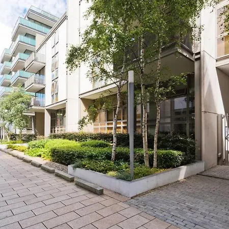 Ifsc Quiet Luxurious With Balcony View Spe981 더블린